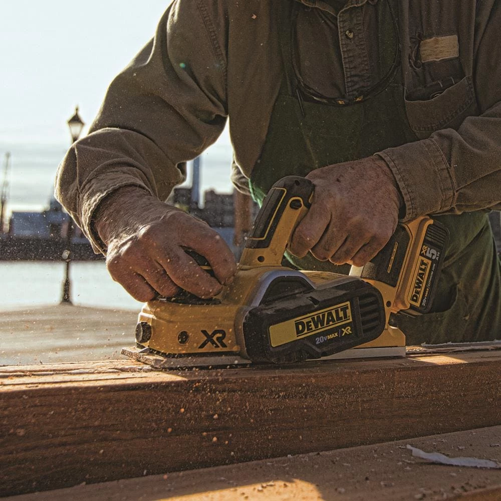 Budget 🤩 DEWALT Planers XR 3.25-in W 20-volt Max Handheld Planer 🥰 - Image 8