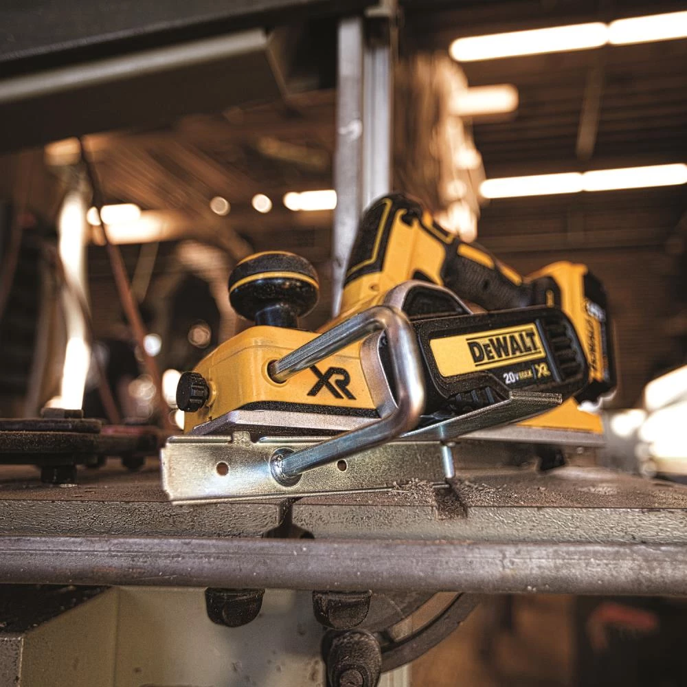 Budget 🤩 DEWALT Planers XR 3.25-in W 20-volt Max Handheld Planer 🥰 - Image 6
