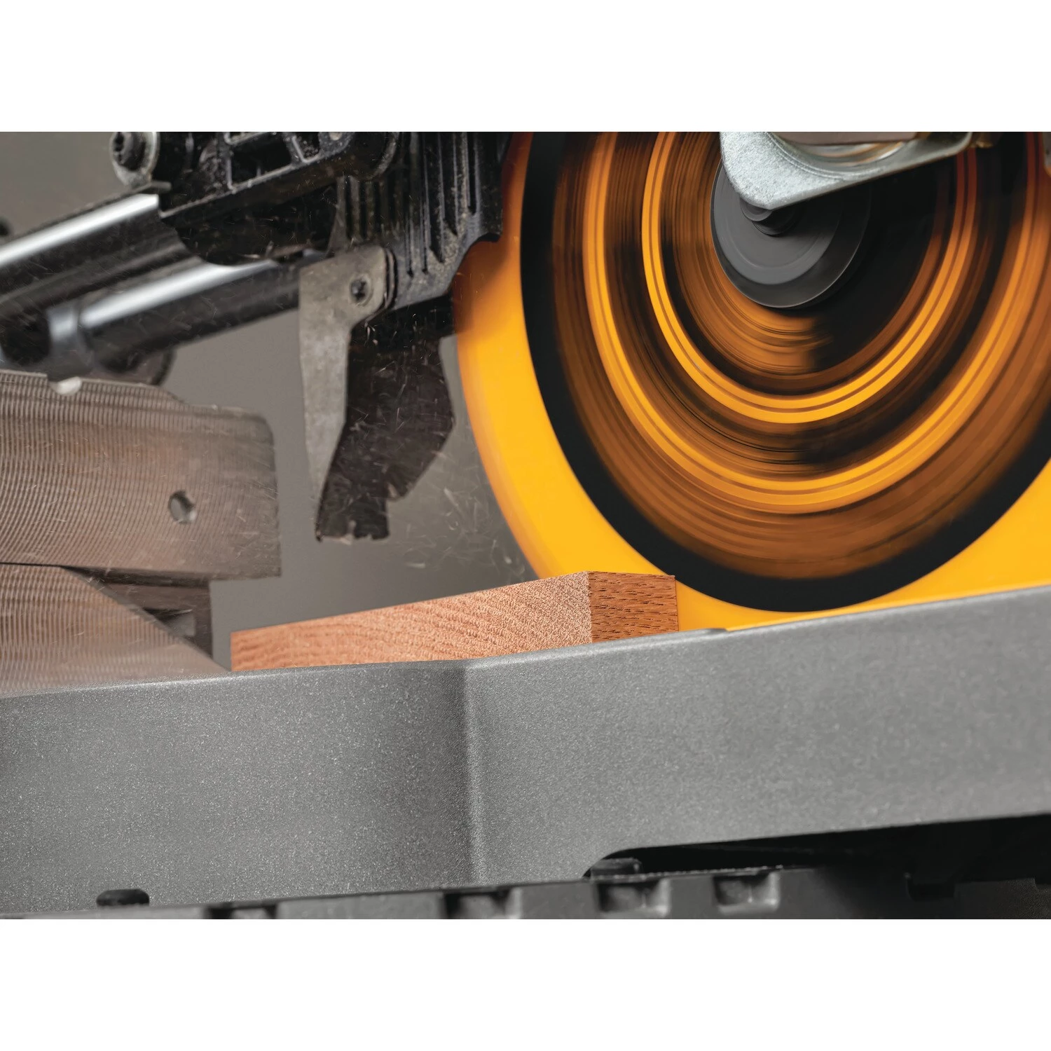 Deals ❤️ DEWALT Circular Saw Blades Precision Trim 10-in 60-Tooth Carbide Miter/Table Saw Blade 👏 - Image 5