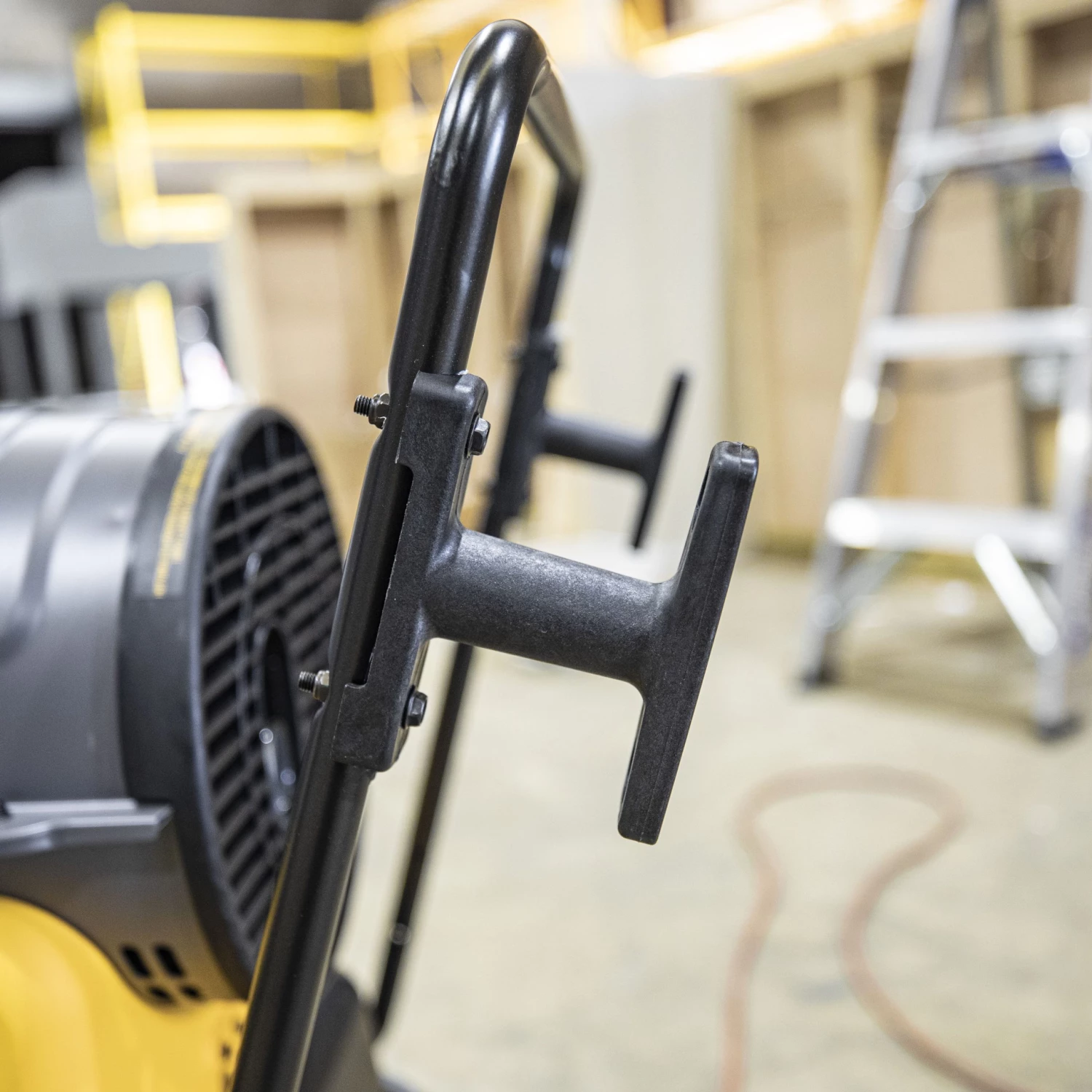 Hot Sale โจ DEWALT Construction Heaters 140,000 BTU Forced Air Kerosene Diesel Construction Heater ๐ - Image 4