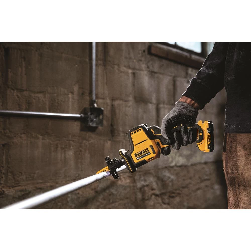 Best reviews of 🧨 DEWALT Reciprocating Saws XTREME 12-volt Max Variable Speed Brushless Cordless Reciprocating Saw (Charger Included and Battery Included) 🤩 - Image 4